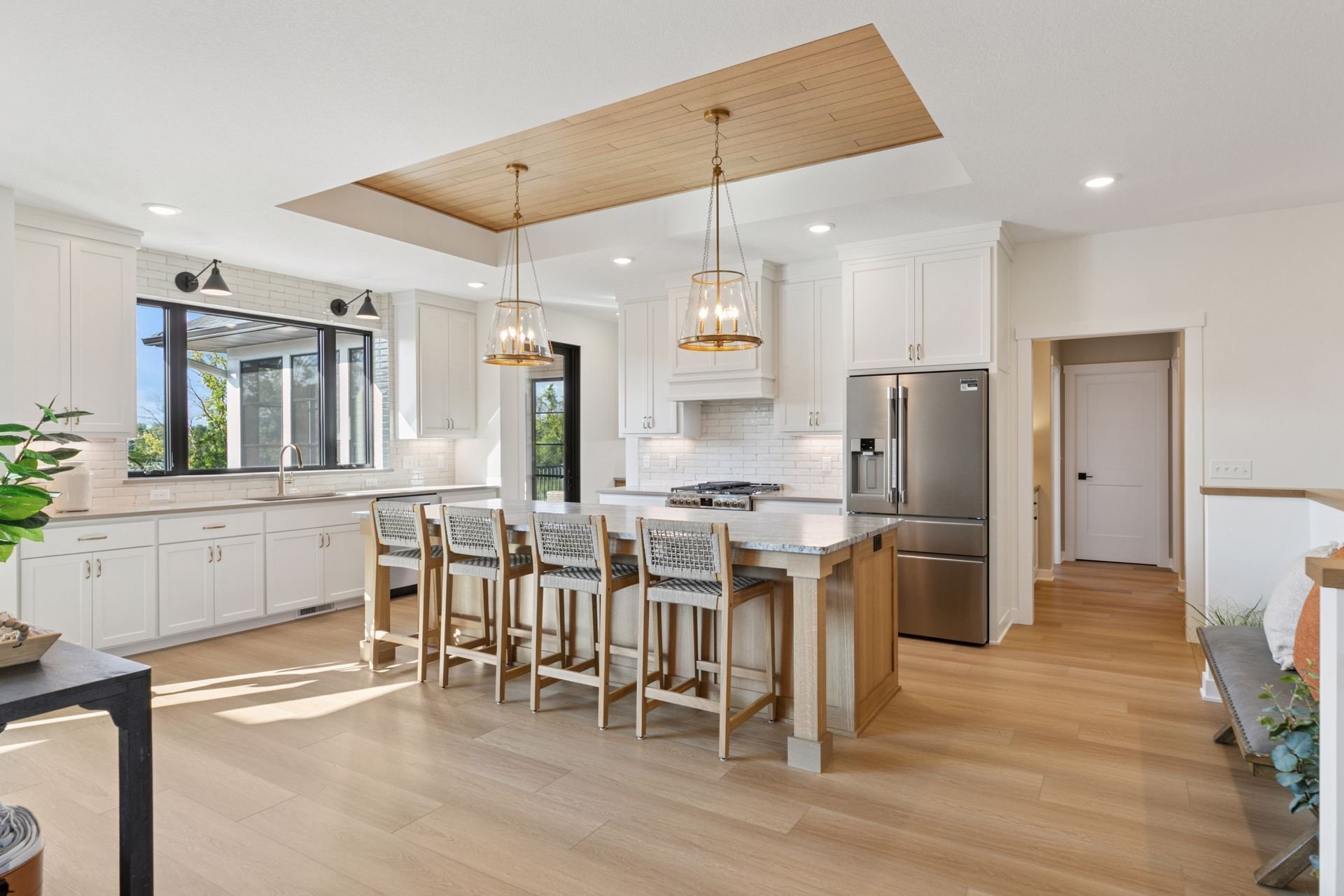 1184 North Shore Drive - Spacecrafting - 0014-1