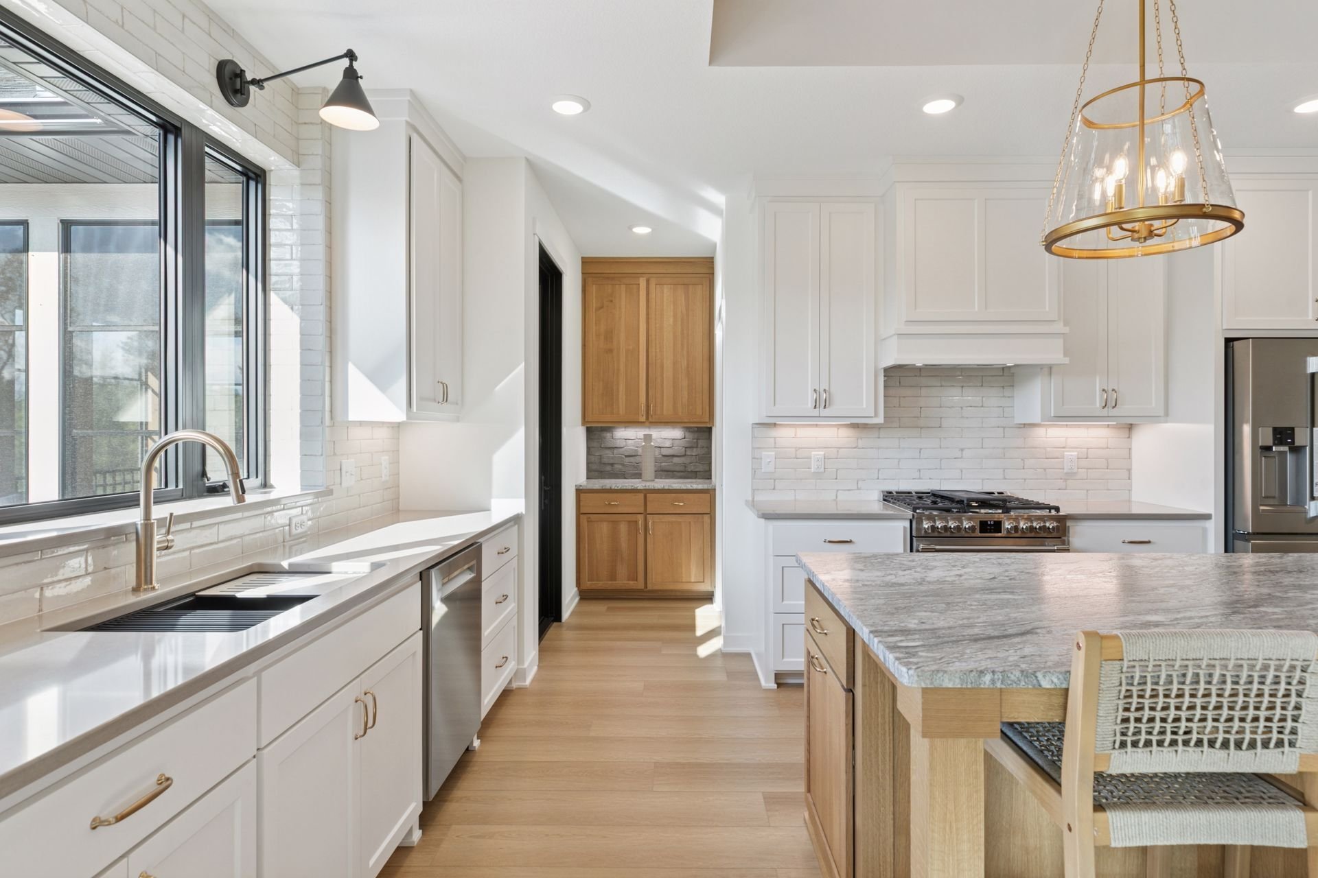 1184 North Shore Drive - Spacecrafting - 0019-1