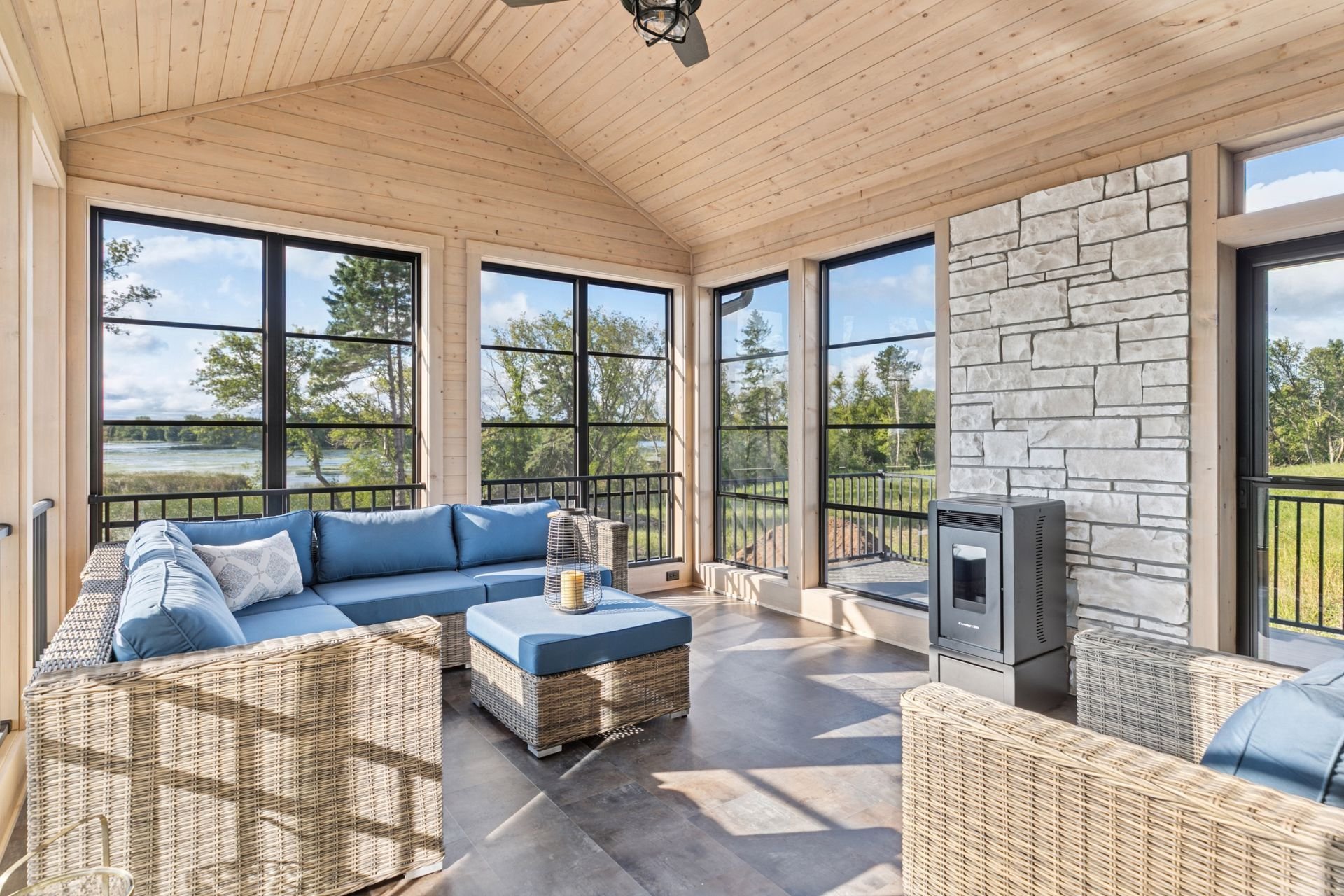 1184 North Shore Drive - Spacecrafting - 0022-1