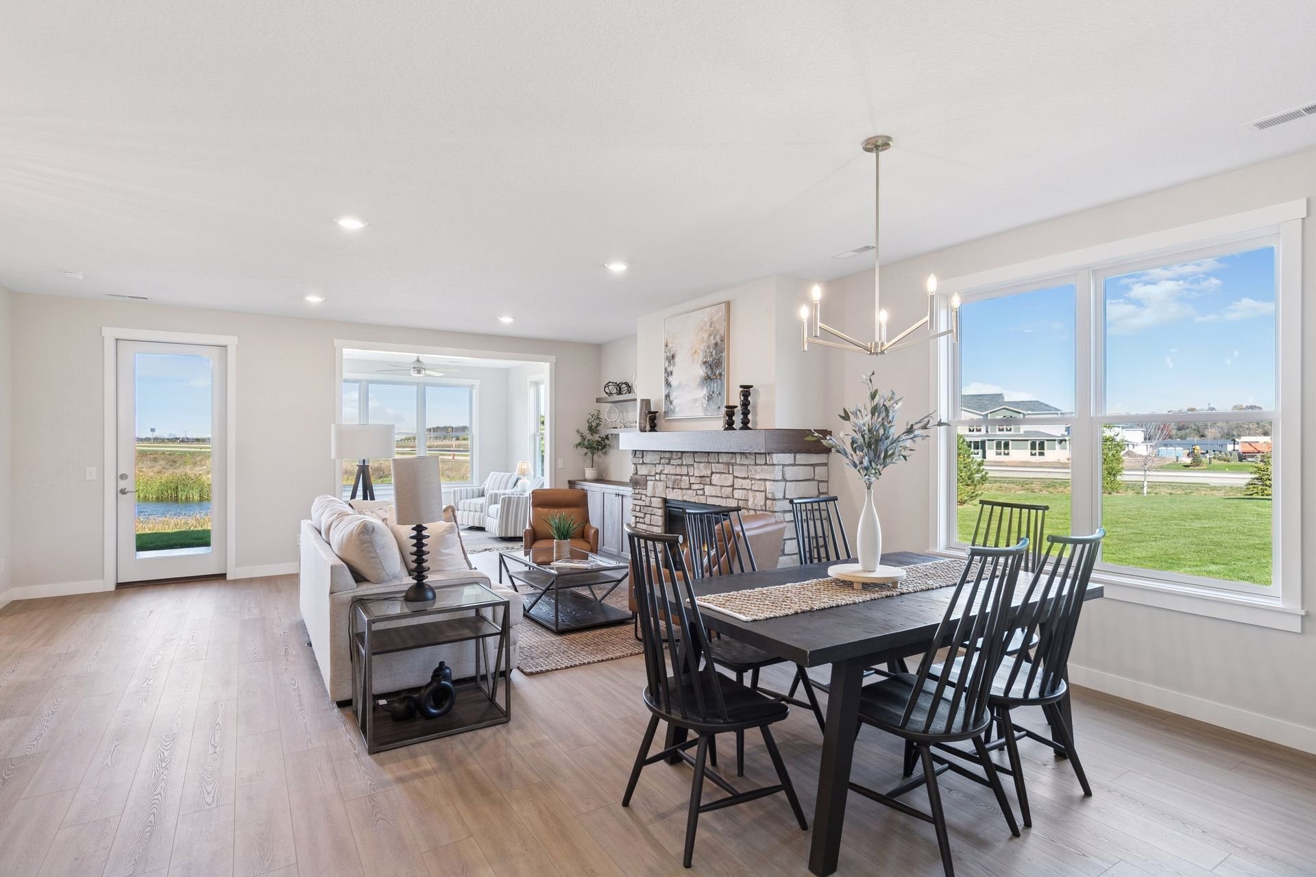 2987 Thompson Drive - Spacecrafting - 0009