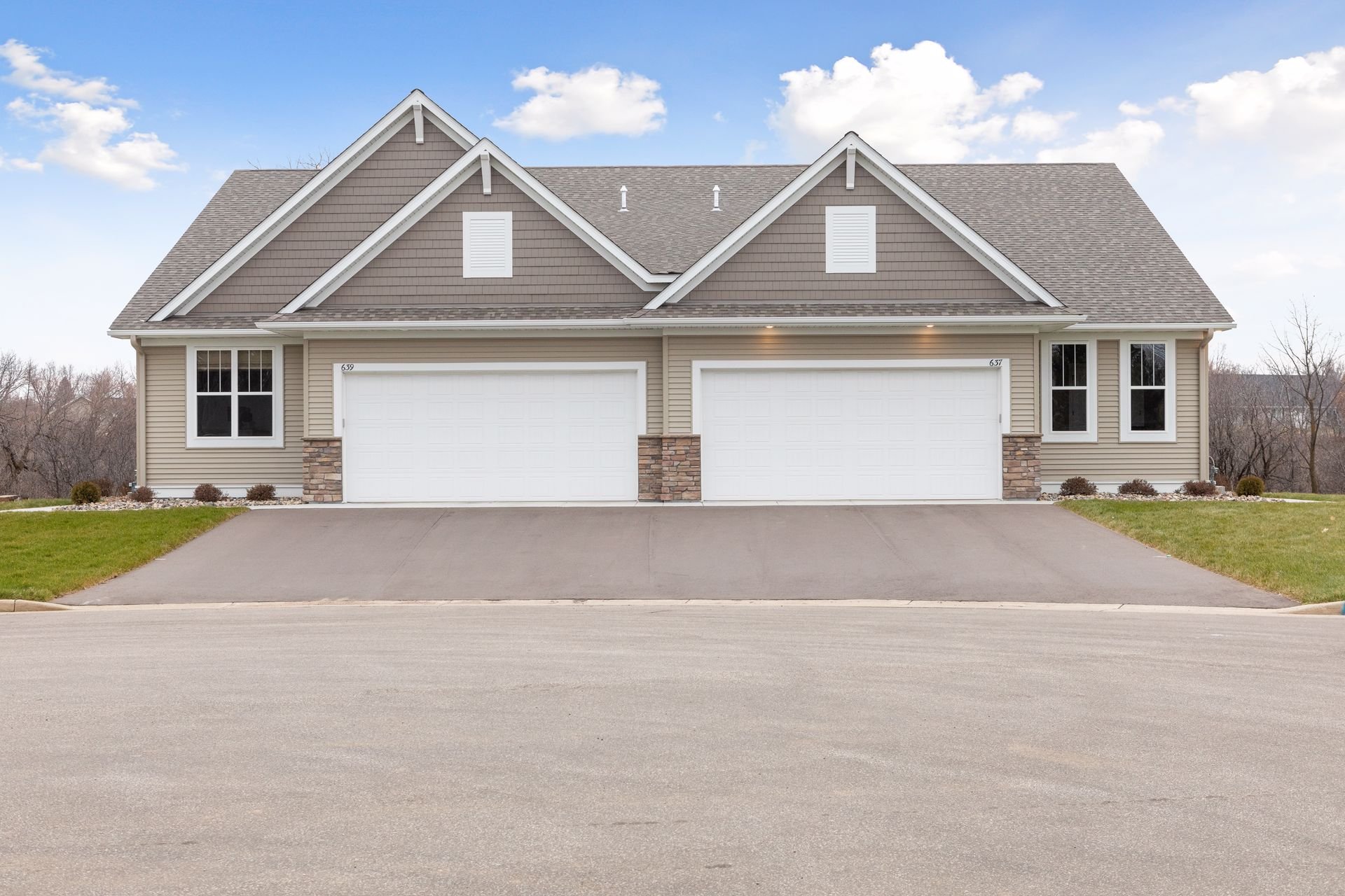 *SOLD 647 Maple Court, New Richmond, WI Derrick Custom Homes